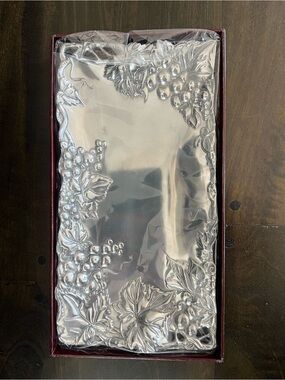 NWT Arthur Court Grape Silver Platter